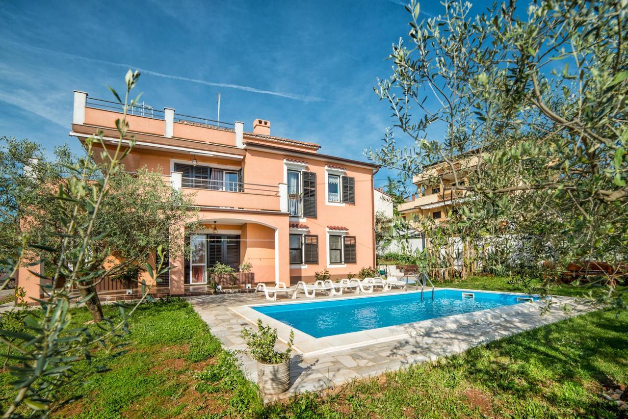 Apartments Marija 821 Pula Exterior foto